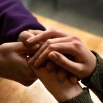 Escuta Afetiva: Projeto oferece acolhimento gratuito para atingidos pelas chuvas