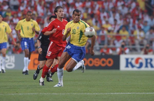 Rivaldo na Copa do Mundo de 2002 pela Seleção Brasileira