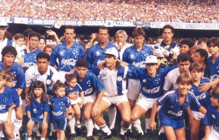 Time do Cruzeiro campeão da Supercopa Libertadores de 1992, no Mineirão
