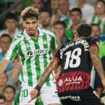 Vitor Roque perde chances, e Betis perde dentro de casa para o Mallorca