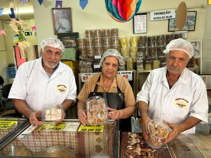 Tradição de quase sete décadas é mantida por irmãos no bairro Padre Eustáquio 
