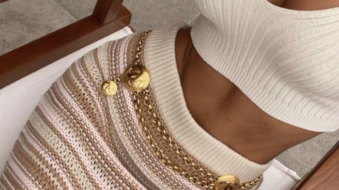 Feminino tendências que saíram de moda em 2025 (e o que usar no lugar)