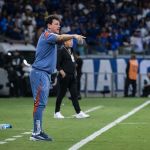 Diniz supera um mês de Cruzeiro e vive jejum importante; veja desempenho