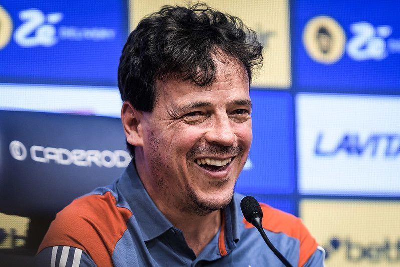 Gringo fã de Diniz compara trabalho dos técnicos de Cruzeiro e Lanús