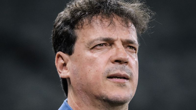 Diniz demonstra confiança no Cruzeiro contra o Lanús, mas admite pressão na 'Sula'