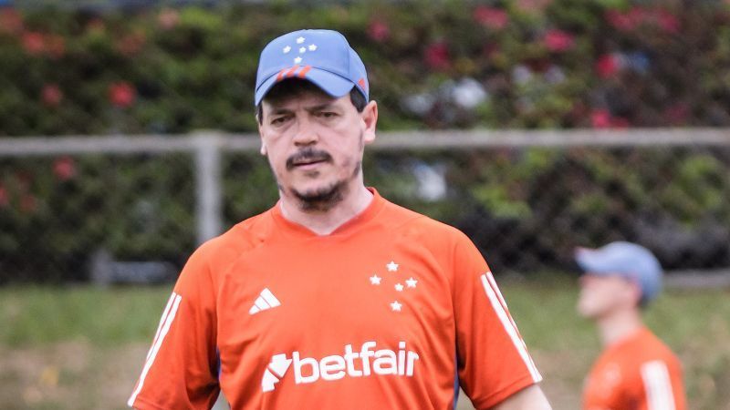Veja as opções de Diniz para escalar o Cruzeiro contra o Bahia
