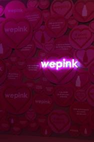 Festa comemora os 4 anos da WePink, empresa de Virginia Fonseca e Samara Pink