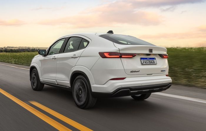 Fiat Fastback Impetus Hybrid 2026