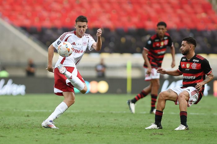 Flamengo e Olympiacos disputaram a Copa Intercontinental Sub-20 no Maracanã