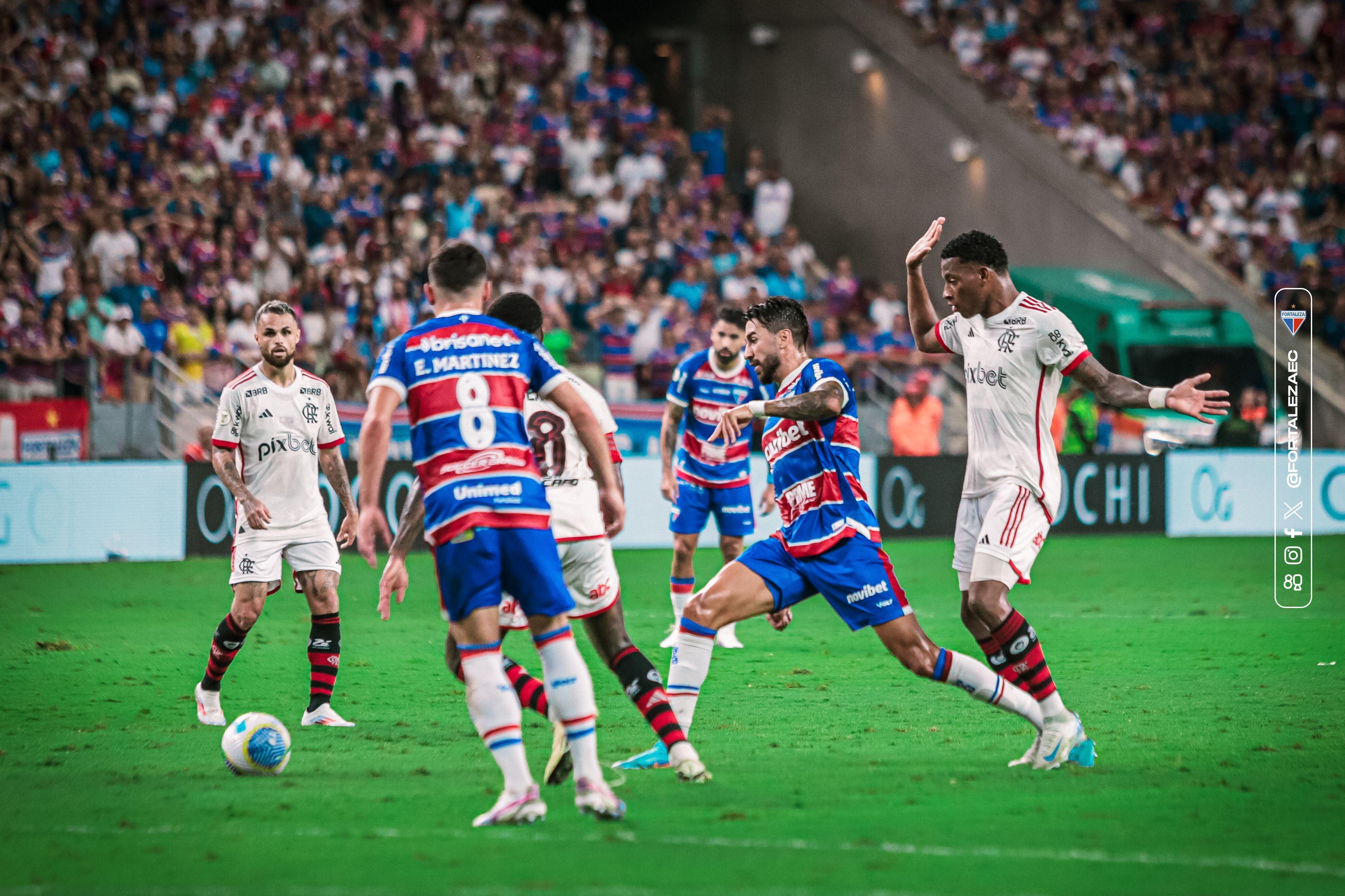 Fortaleza e Flamengo empatam e se complicam na briga pelo título do Brasileirão