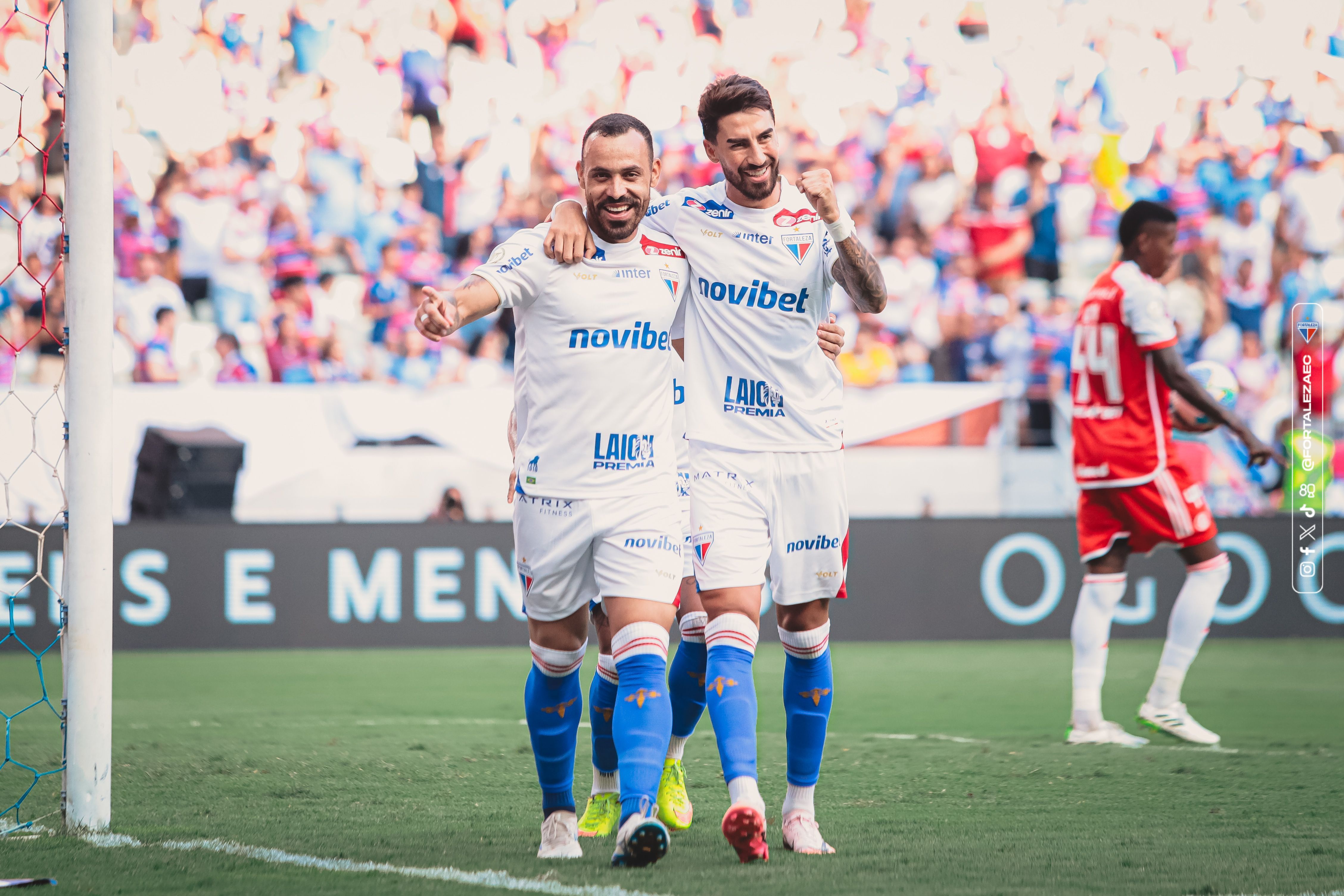 Fortaleza goleia o Inter e iguala melhor colocação de um clube do Nordeste no Brasileirão