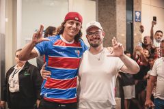 Zagueiro David Luiz desembarca em Fortaleza para assinar com o Fortaleza