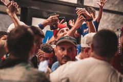 Zagueiro David Luiz desembarca em Fortaleza para assinar com o Fortaleza