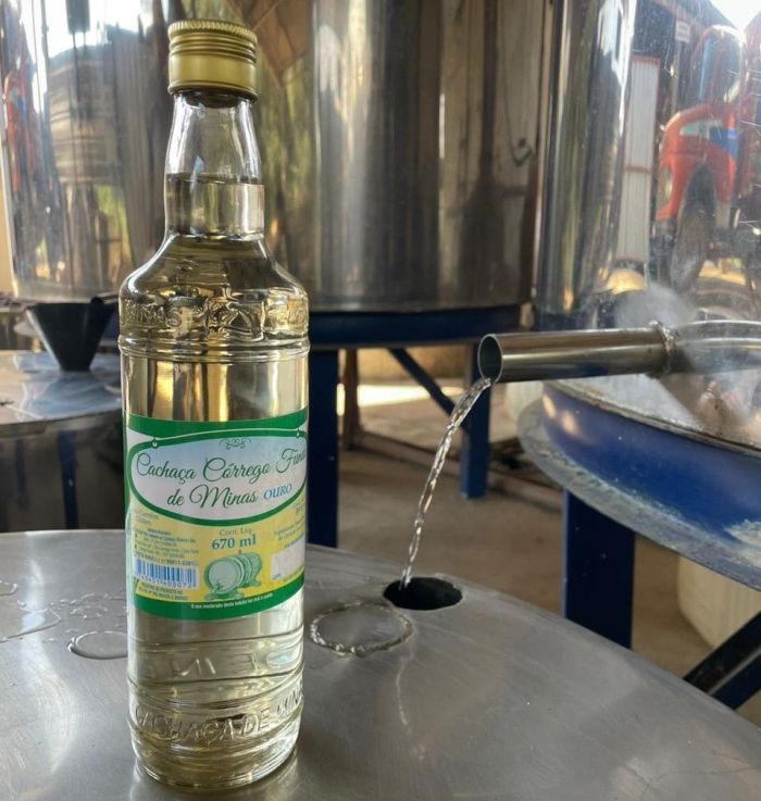 Garrafa de cachaça