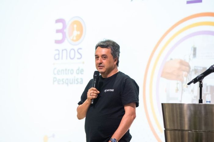 Foto 3 - Rodrigo Villela, CEO da Aperam South America, durante evento comemorativo pelos 30 anos do Centro de Pesquisa.jpg