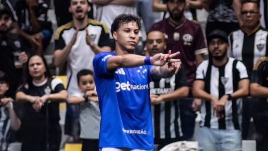 Kaio Jorge, do Cruzeiro, comemora gol em clássico com o Atlético