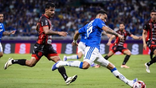 Cruzeiro e Pouso Alegre se enfrentaram neste sábado (28), no Mineirão