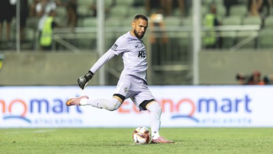 Everson foi mais uma vez o herói do Atlético na classificação contra o América