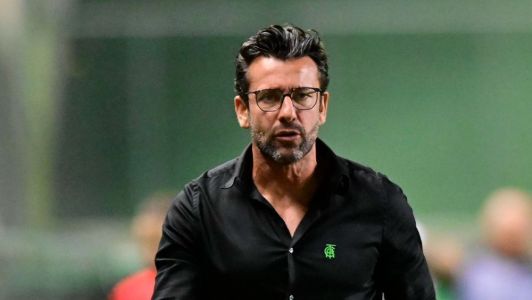 Alberto Valentim, técnico do América, durante jogo contra o Tirol