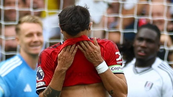 Bruno Fernandes perde pênalti, e United empata com Fulham pela Premier League
