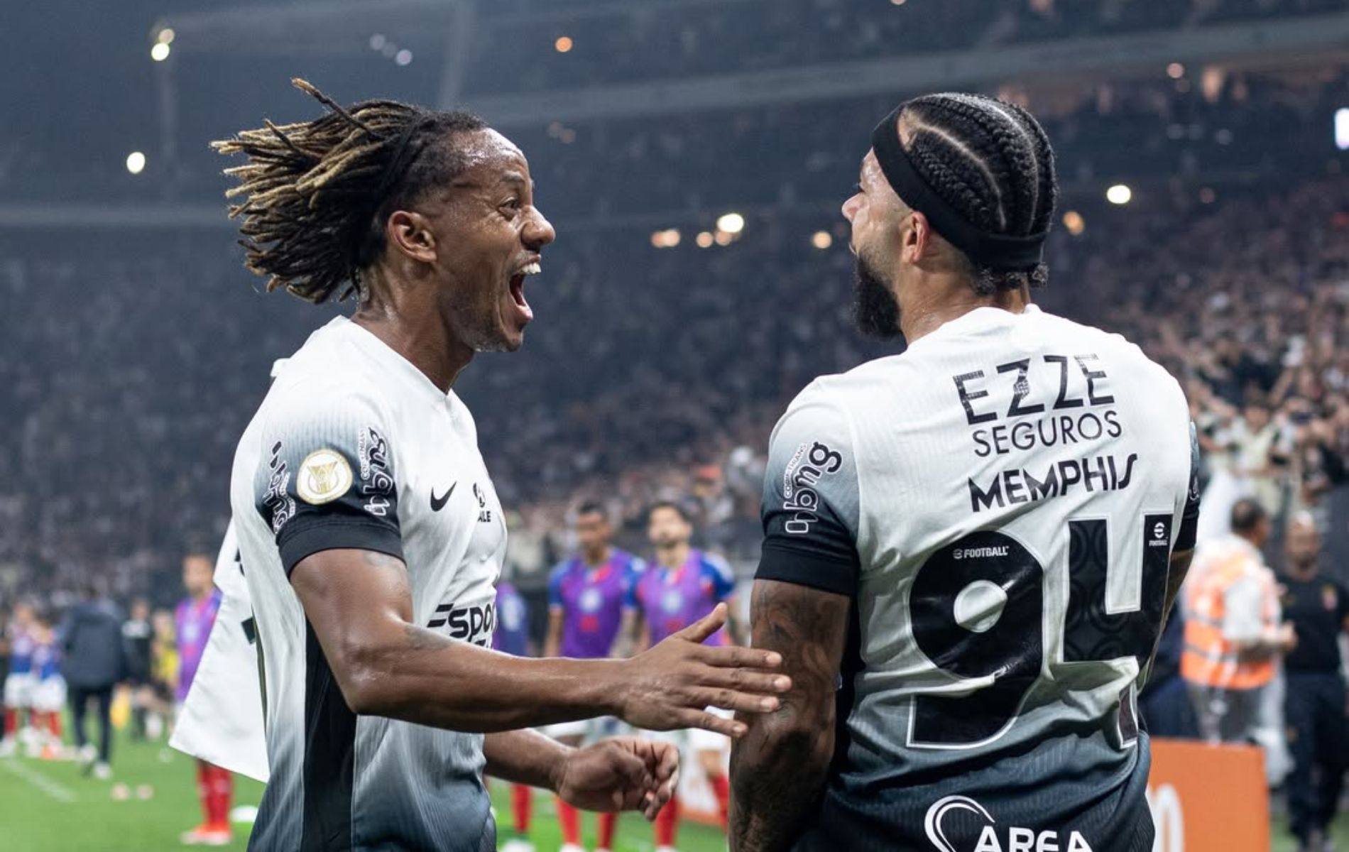 Corinthians renova contrato de titular até o fim de 2026