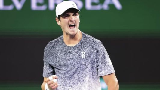 João Fonseca em ação no Masters 1000 de Indian Wells 2026