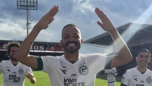 Anselmo Ramon, atacante do Goiás