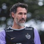 Escalação do Atlético: 'Barba' pode mexer em setores para duelo decisivo com Santos