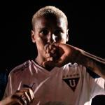 Deyverson comenta post de Paulinho e provoca o Flamengo: 'Bateu no meu filho'