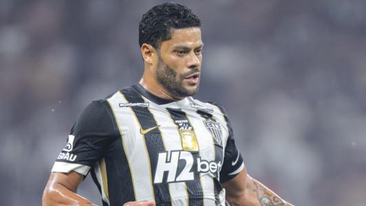 Hulk, do Atlético, em ação contra o Cruzeiro, pelo Campeonato Mineiro