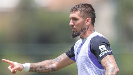 Lyanco durante treino do Atlético na Cidade do Galo
