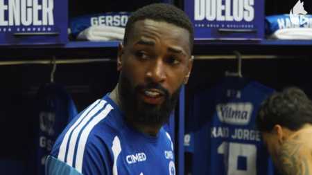 Gerson, meio-campista do Cruzeiro, antes da final do Campeonato Mineiro 2026