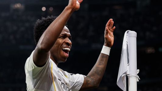 Vini Jr. celebra gol do Real Madrid sobre o Benfica, pela Uefa Champions League