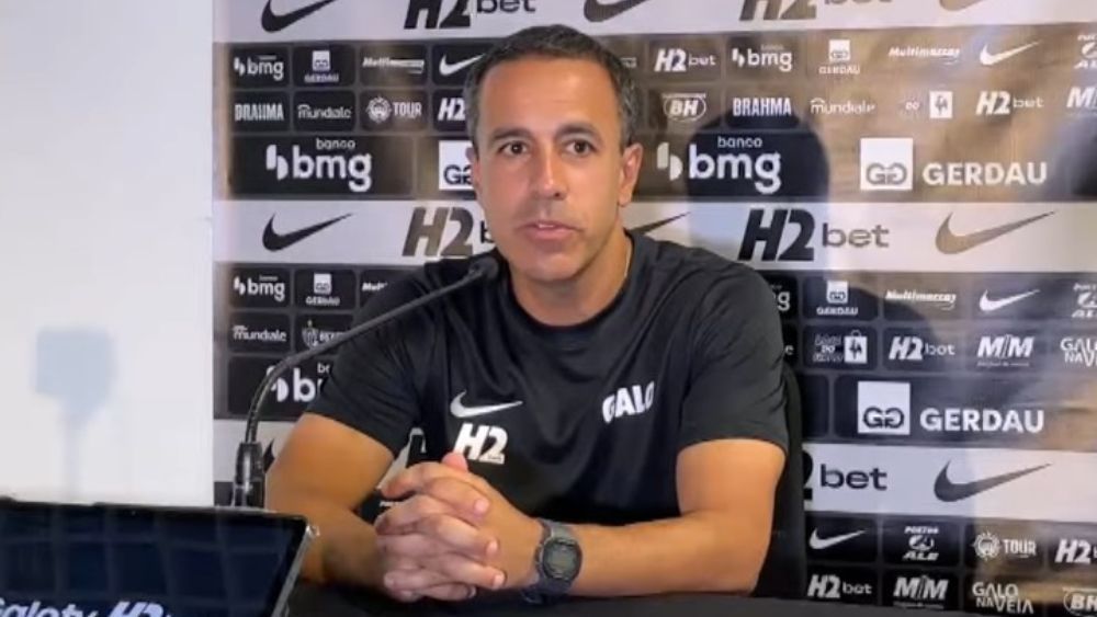 Interino do Atlético, Lucas Gonçalves reage à expulsão de Natanael e faz cobrança