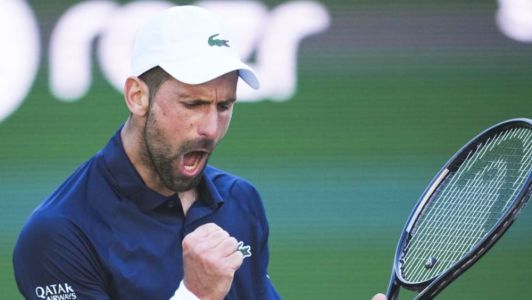 Novak Djokovic celebra vitória sobre adversário no Masters 1000 de Indian Wells
