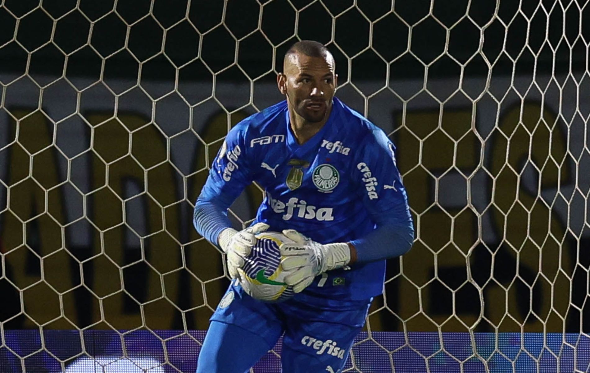 Weverton 'se derrete' por Dudu após vitória do Palmeiras sobre o Atlético no Brasileiro