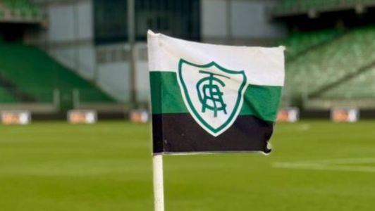 Bandeirinha do América no Independência