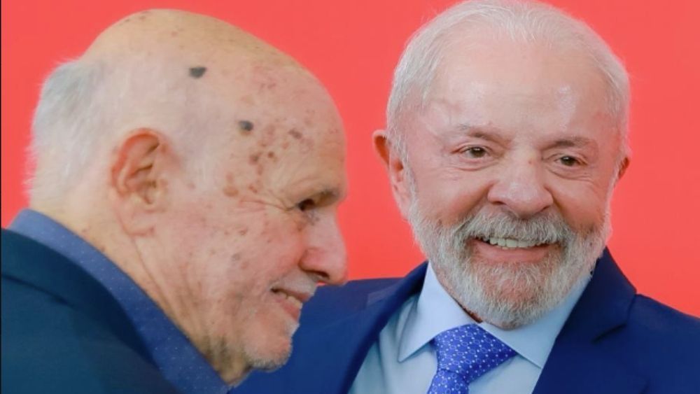 Presidente Lula recebe Pepe no Planalto e exalta ídolo do Santos