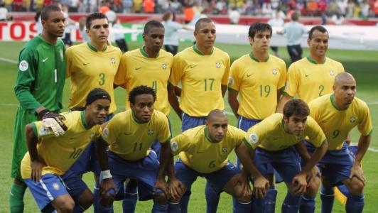Jogadores da Seleção Brasileira na Copa do Mundo de 2006 • Reprodução/X Fifa World Cup