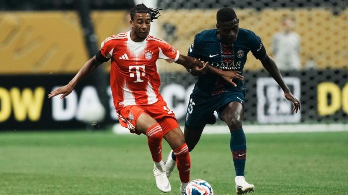 Jogadores de Bayern de Munique e PSG em ação no Mundial de Clubes