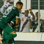 Guarani bate Ponte Preta, quebra jejum de 15 anos e complica rival na Série B