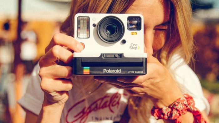 Fotos no estilo Polaroid voltaram ao dia a dia e ganharam a casa