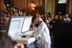 Fran Gil se despede da mãe