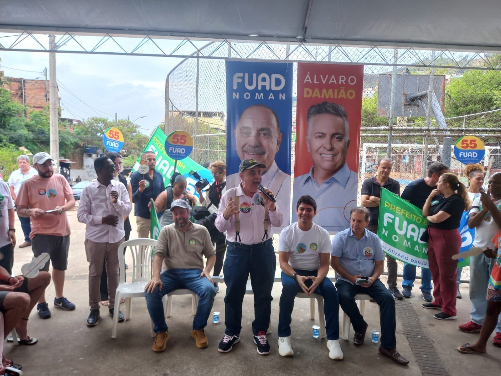 Fuad visita aglomerado da Serra e fala sobre estratégia para última semana de campanha em BH