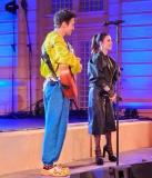 Sandy reúne familiares ao cantar com Jacob Collier