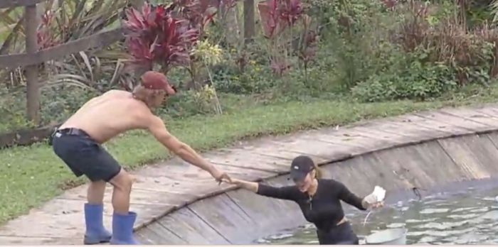 Matheus socorre Maria Matheus socorre Maria