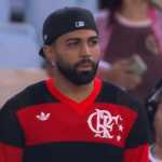 Flamengo x Atlético: Gabigol marca presença no Maracanã e veste a camisa 10