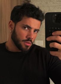 Gabriel Fuentes é ator, modelo e influenciador