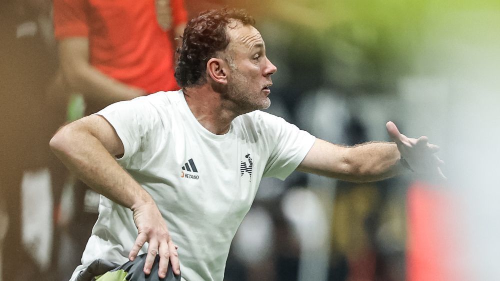 Milito avalia primeiro ano no Brasil e revela o que busca melhorar no Atlético