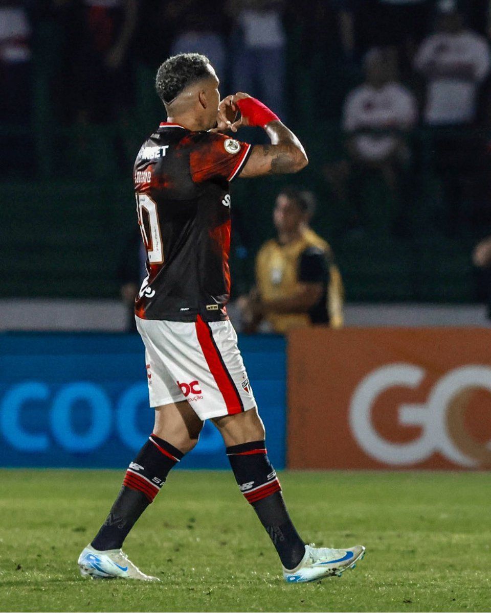 São Paulo 3x0 Vasco: veja os melhores momentos pelo Campeonato Brasileiro